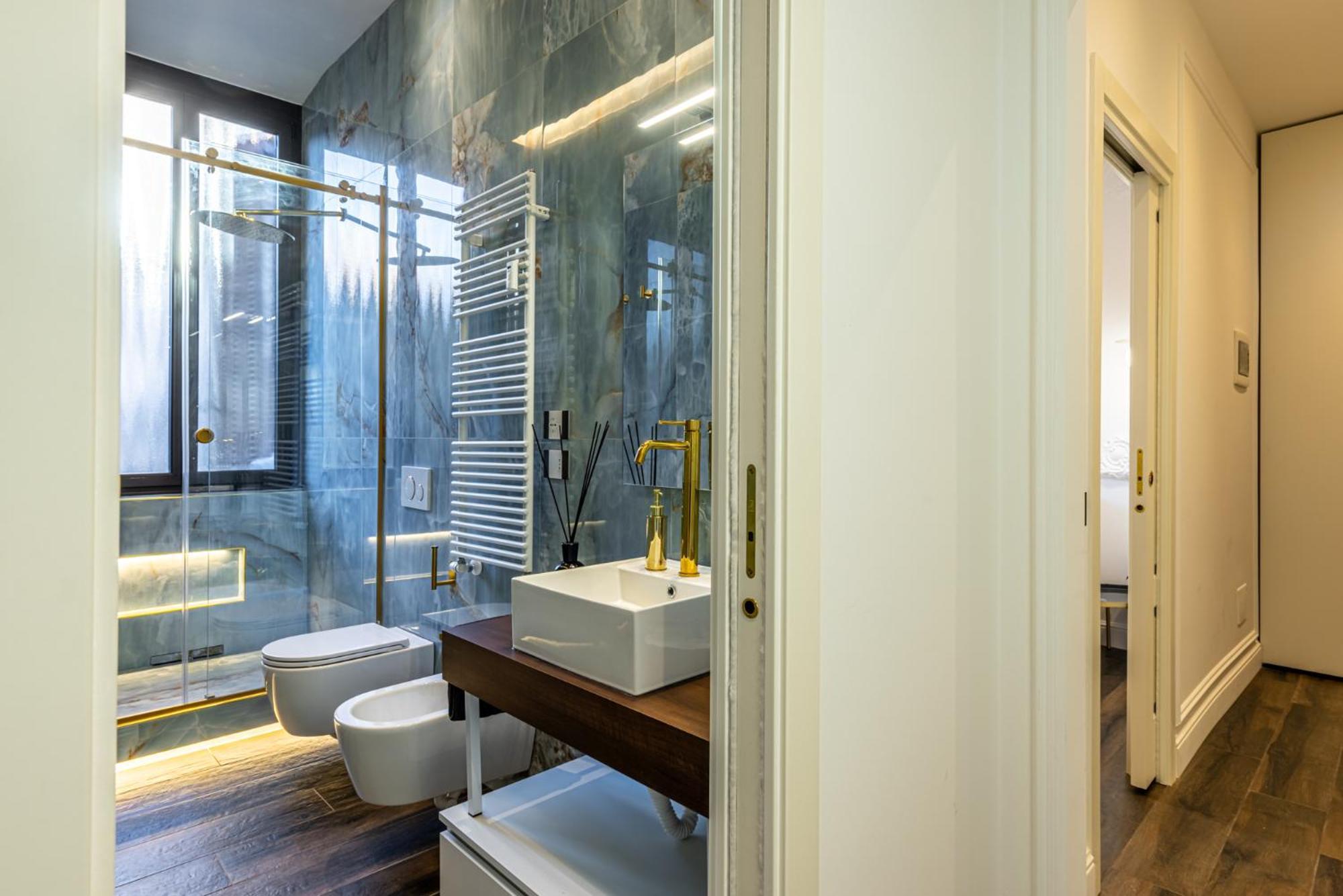 Station, Luxury & Modern With Comfort! Appartamento *