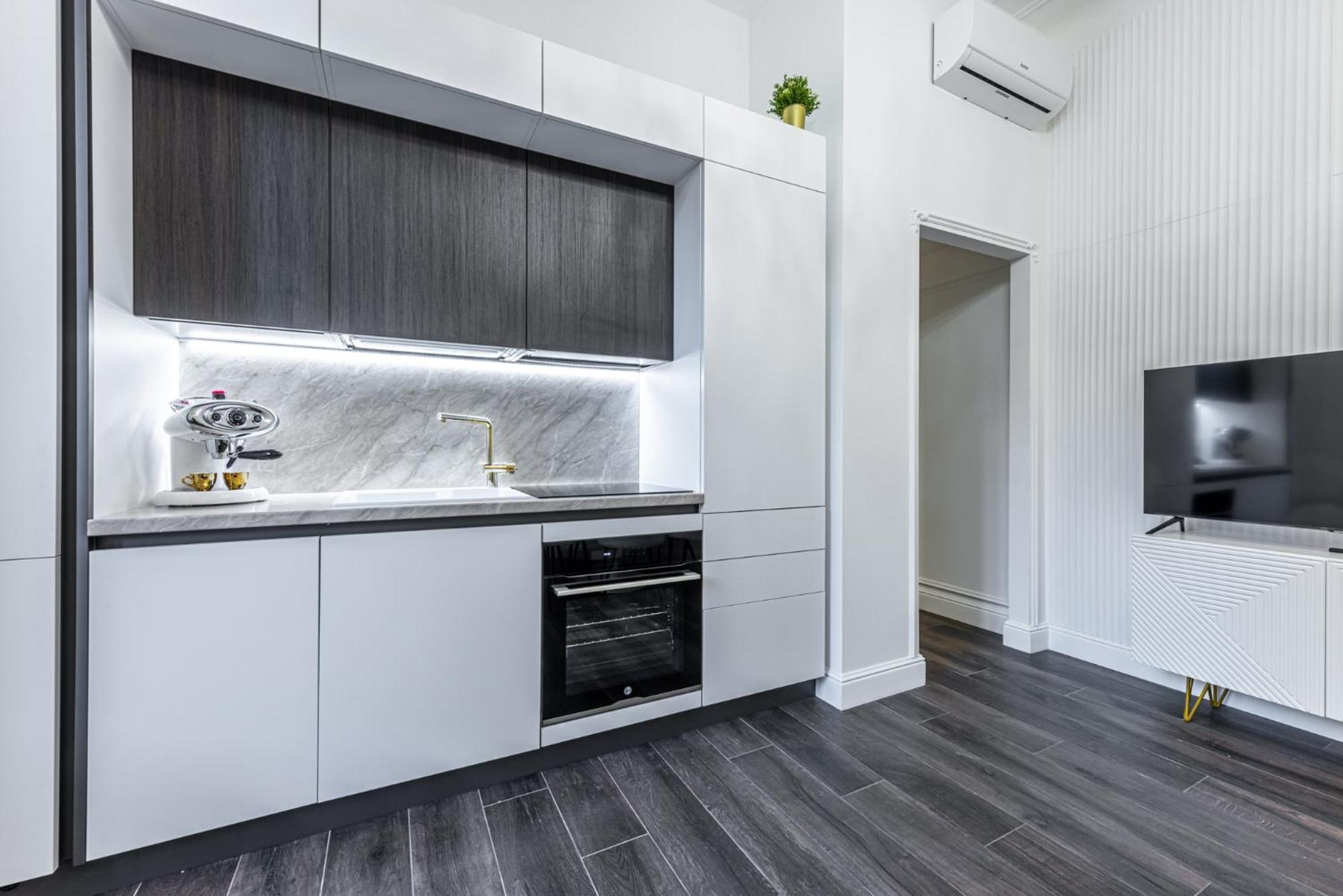 Appartamento Station, Luxury & Modern With Comfort! Milano