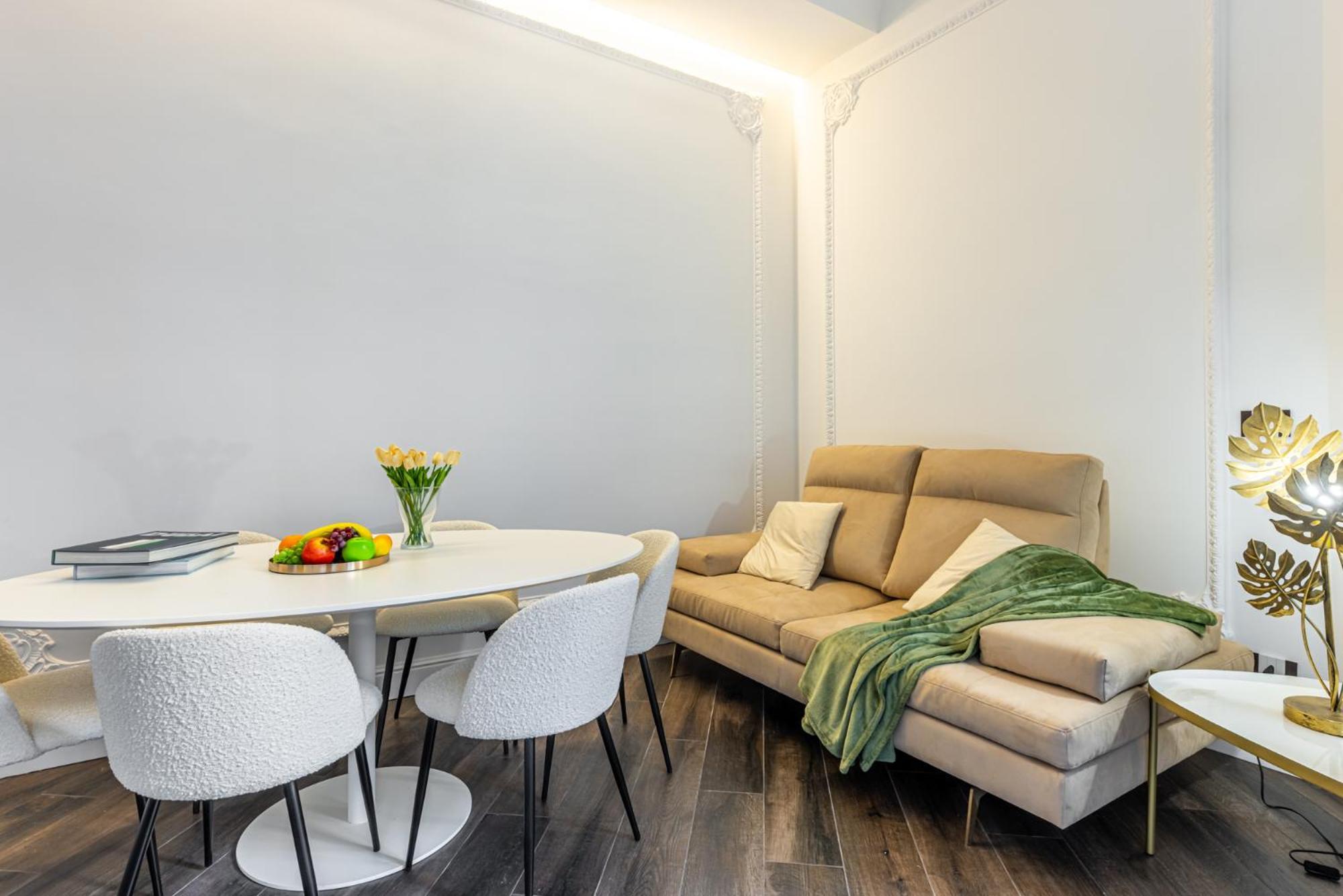 Station, Luxury & Modern With Comfort! Appartamento Milano