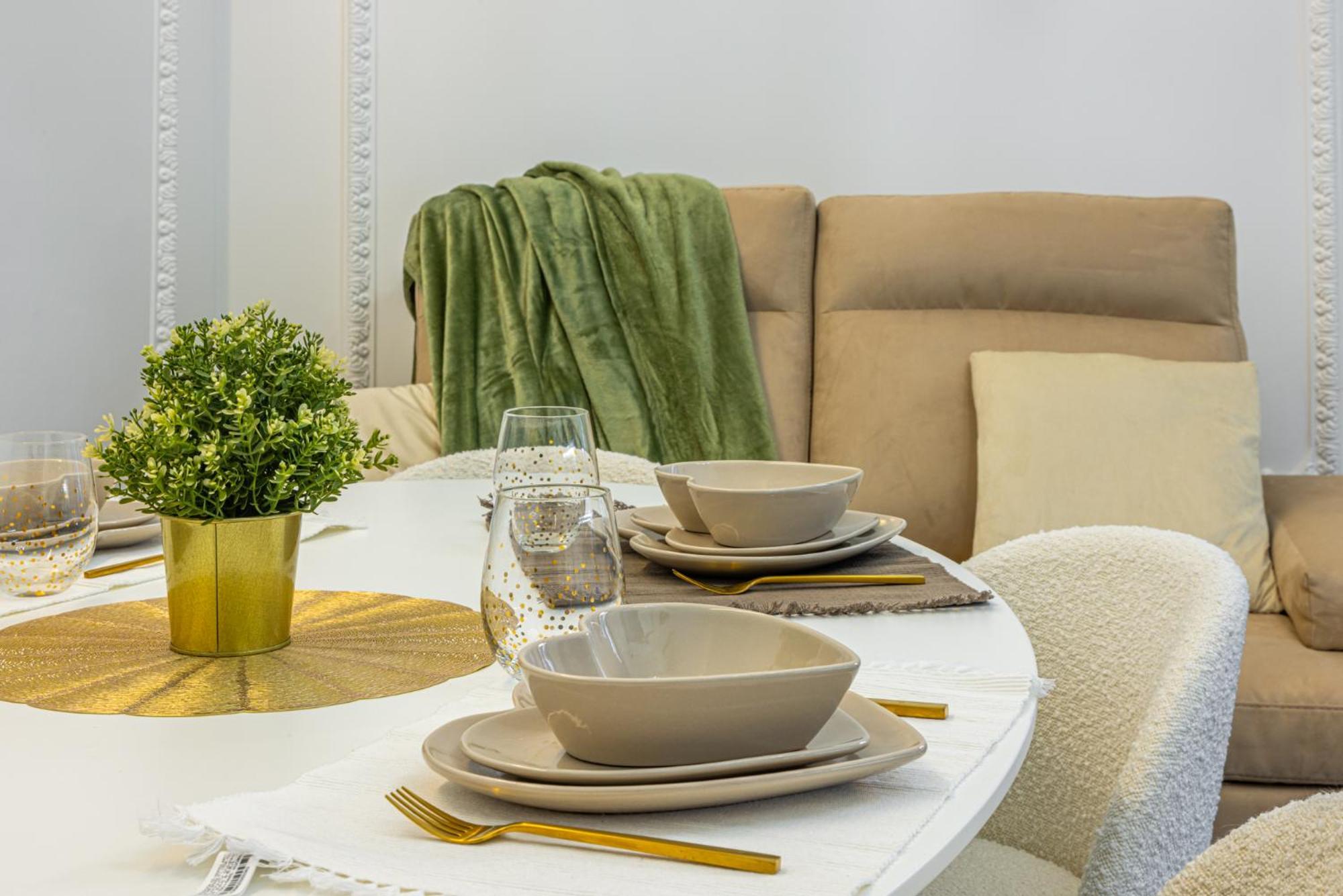 Station, Luxury & Modern With Comfort! Appartamento