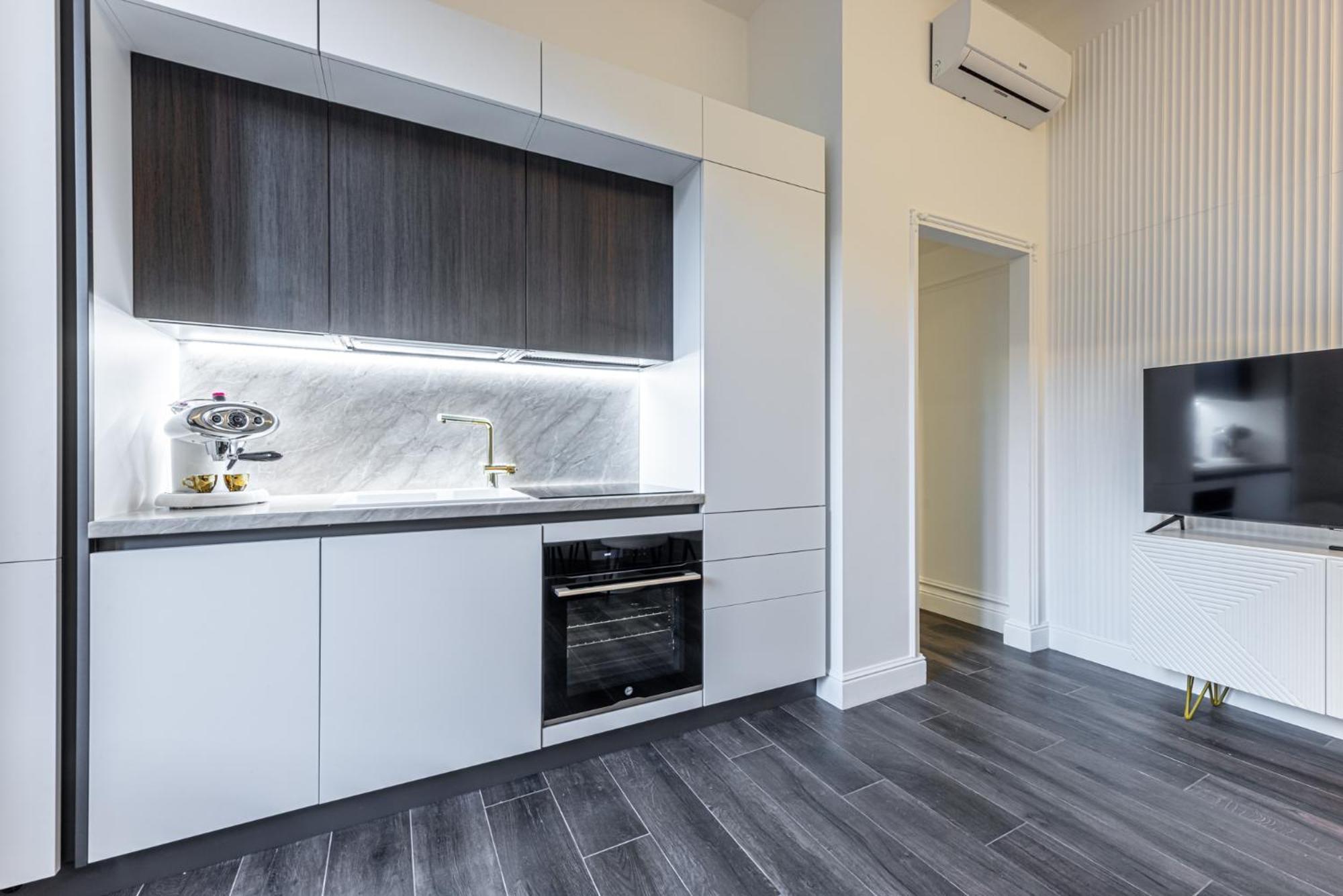 Station, Luxury & Modern With Comfort! * Milano